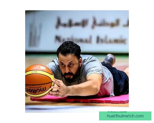 奥格斯堡球员迈克尔·格雷戈里奇体育精神感动全场主动告知裁判无犯规